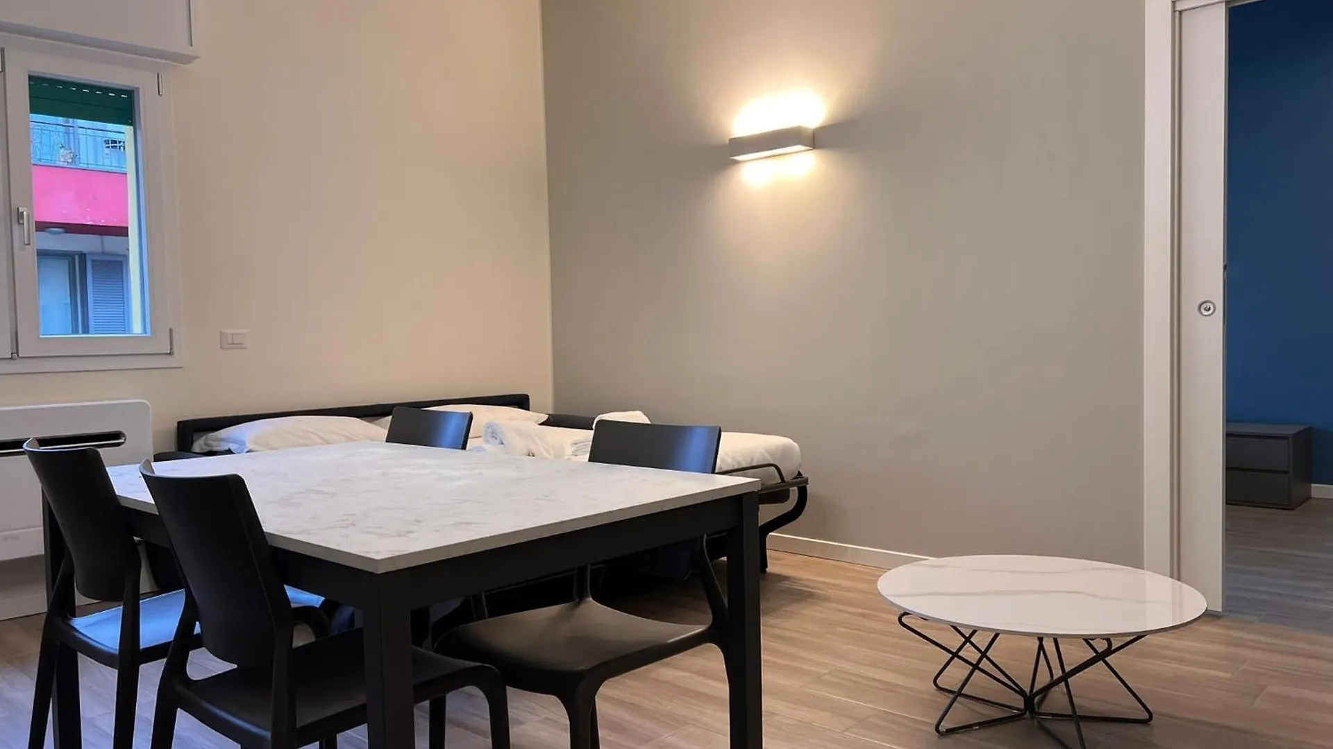 Apartment Kibilu - Dergano Metro, Fast Wifi, Air Conditioning, Fiera Milano Italy